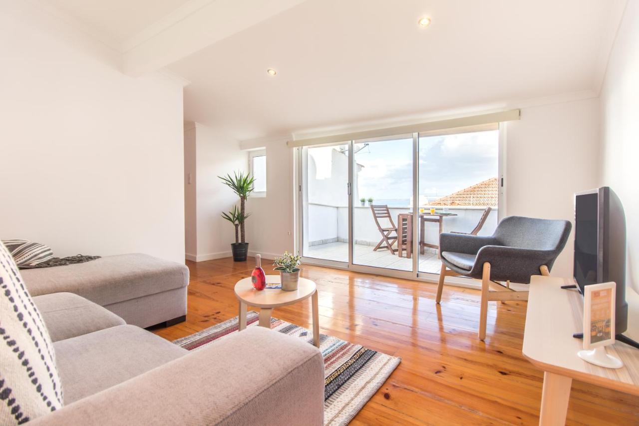 Alfama Lovely Duplex Apartment *
